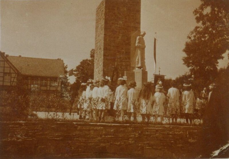 Einweihung des Kriegerdenkmals 1931